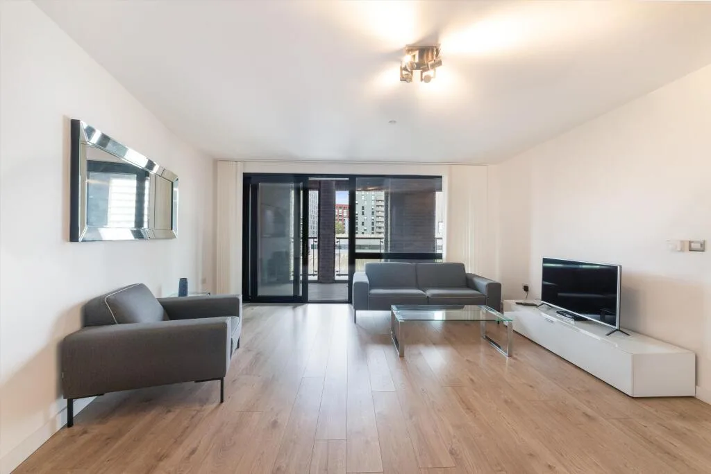 3 bedroom flat for rent
