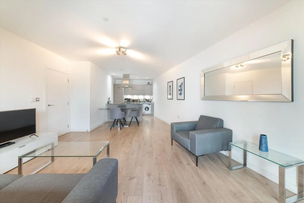 3 bedroom flat for rent
