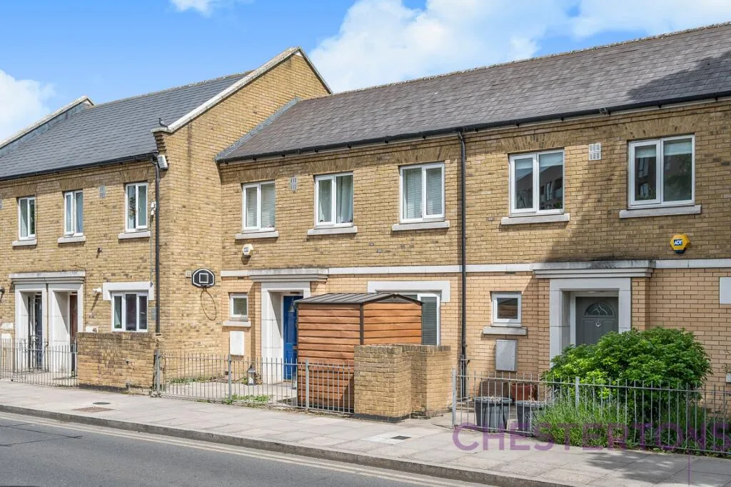 4 bedroom terraced house for rent