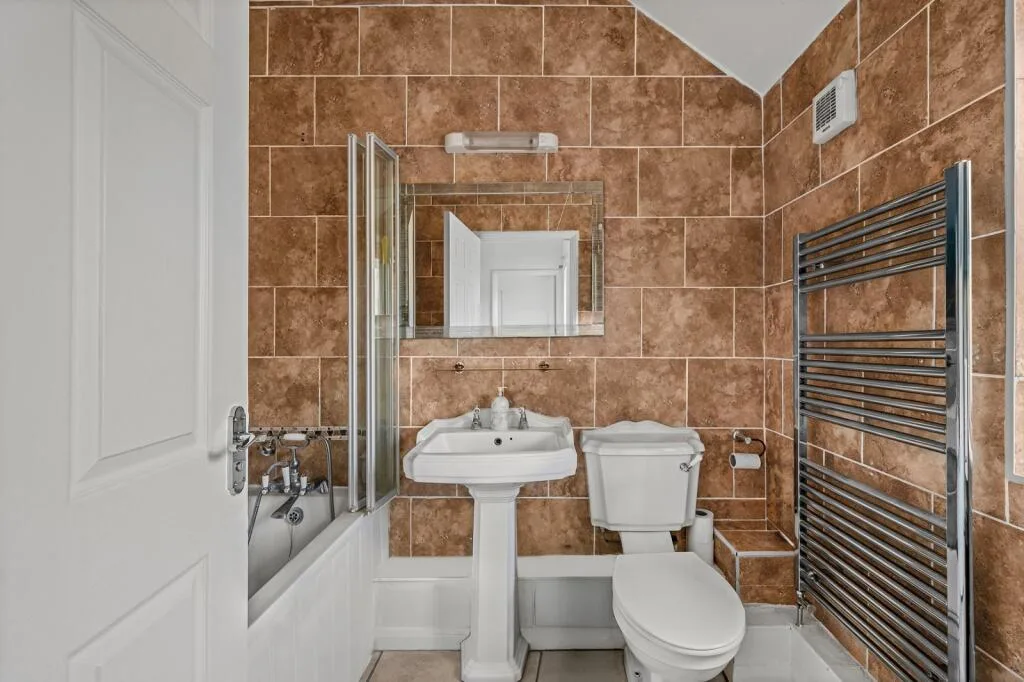 4 bedroom terraced house for rent