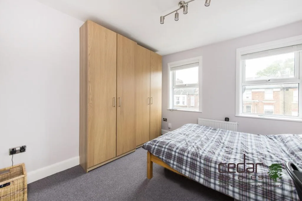 3 bedroom flat for rent