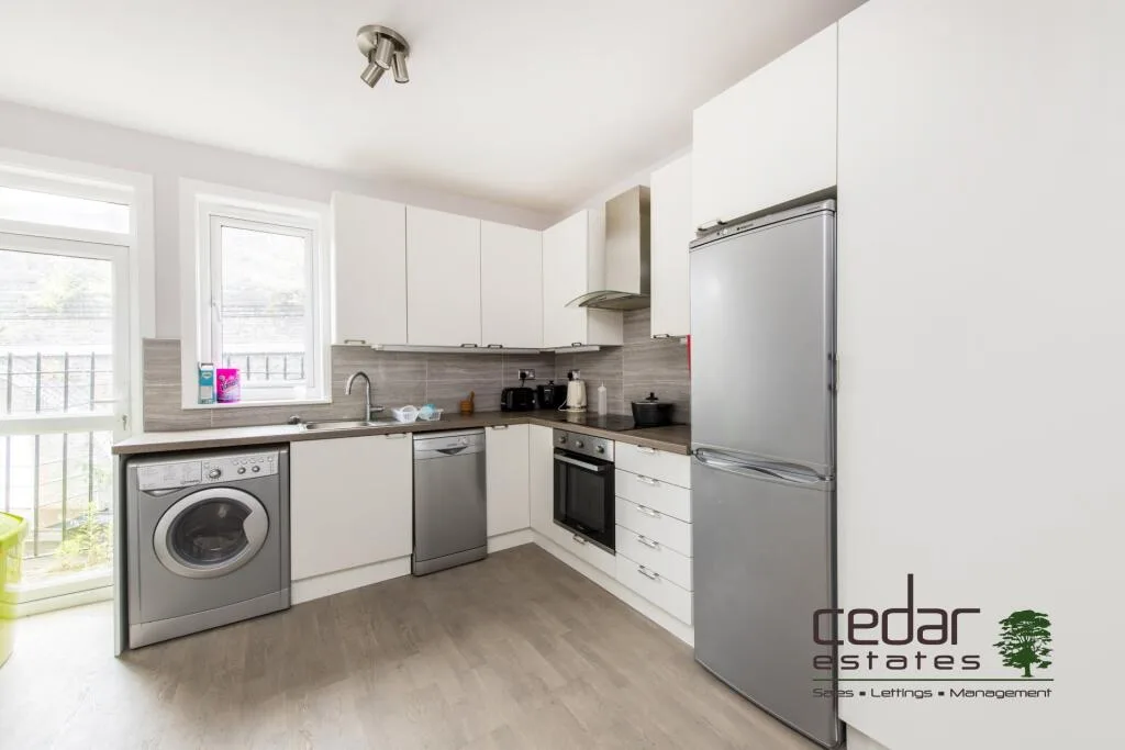 3 bedroom flat for rent