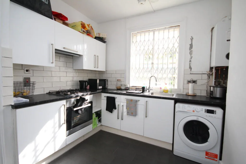 1 bedroom ground floor maisonette for rent