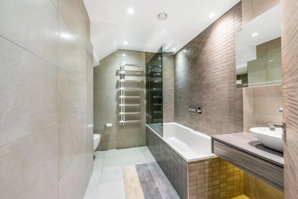 3 bedroom flat for rent