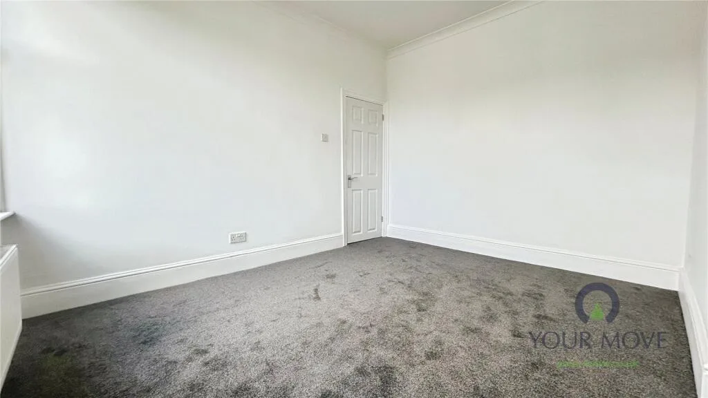 3 bedroom end of terrace house for rent