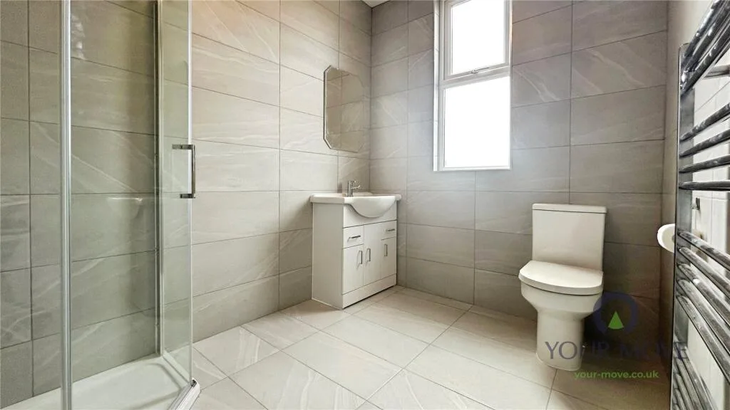 3 bedroom end of terrace house for rent