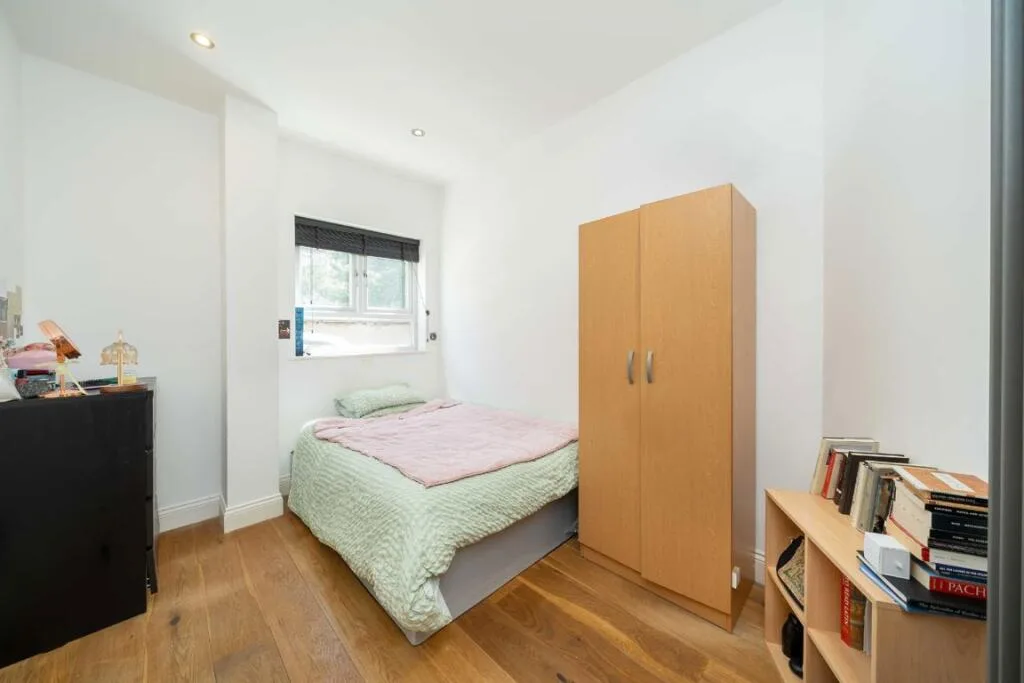 4 bedroom flat for rent