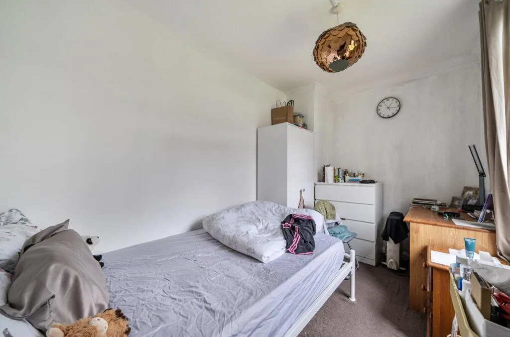 4 bedroom semi-detached house for rent