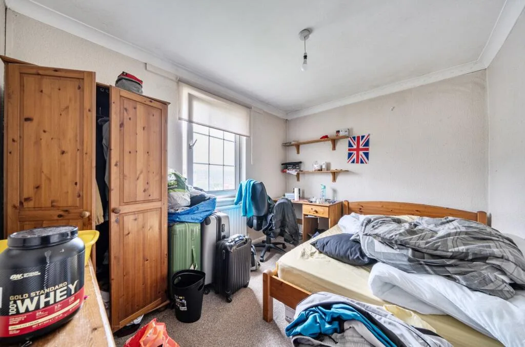 4 bedroom semi-detached house for rent
