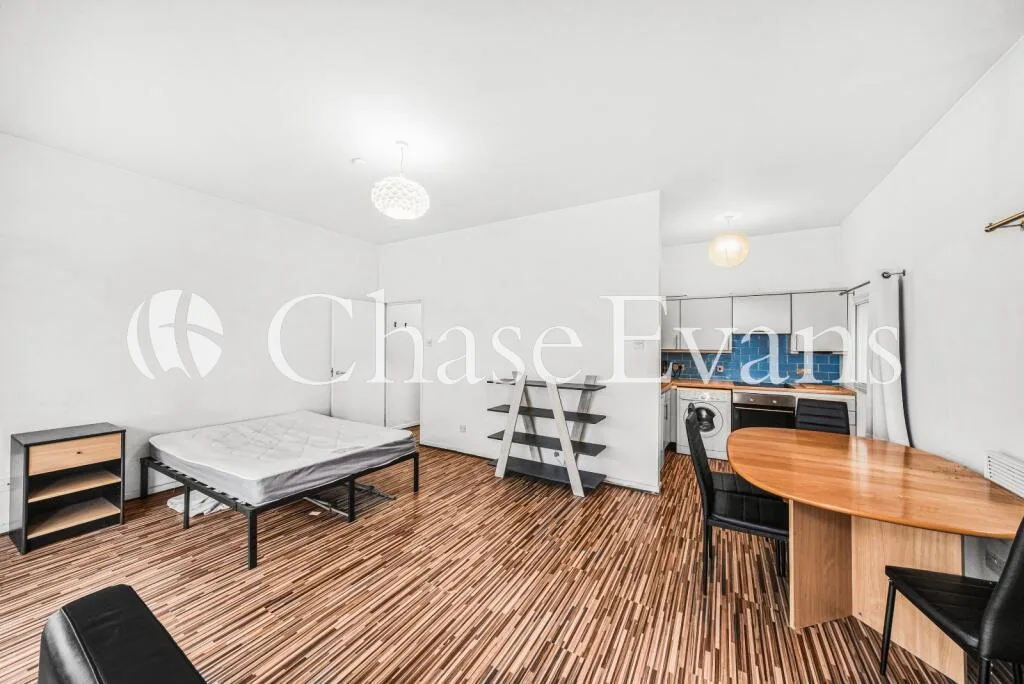 Studio flat for rent