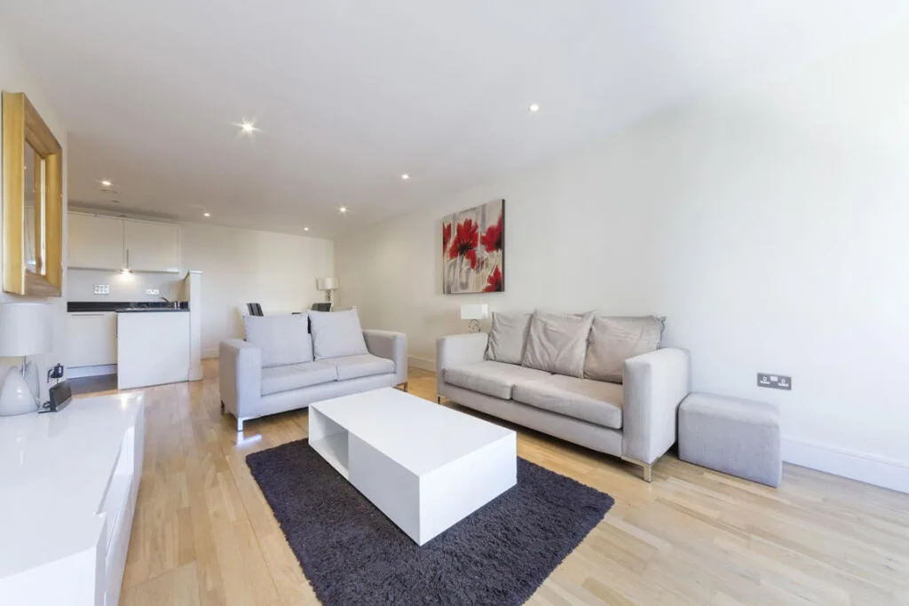 3 bedroom flat for rent