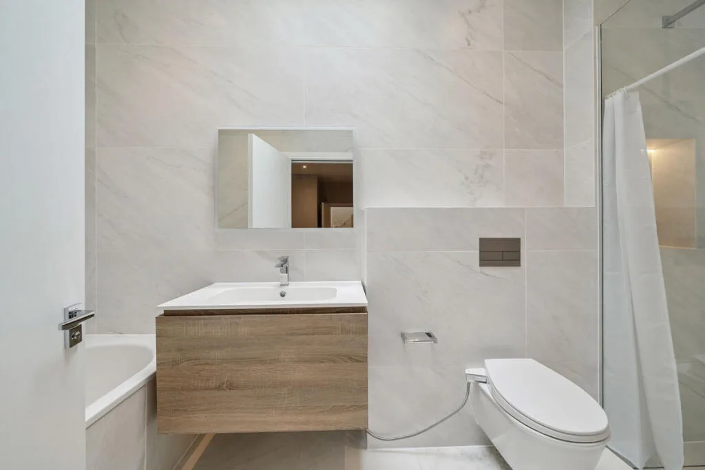 3 bedroom mews property for rent