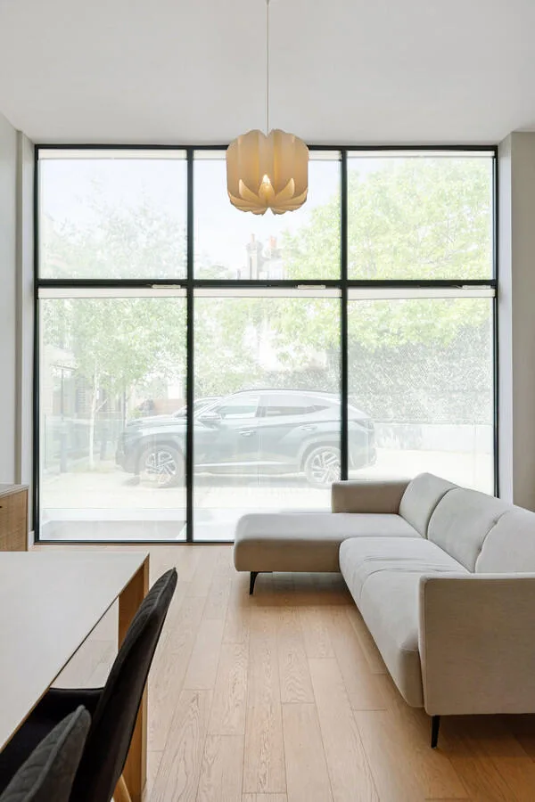 3 bedroom mews property for rent