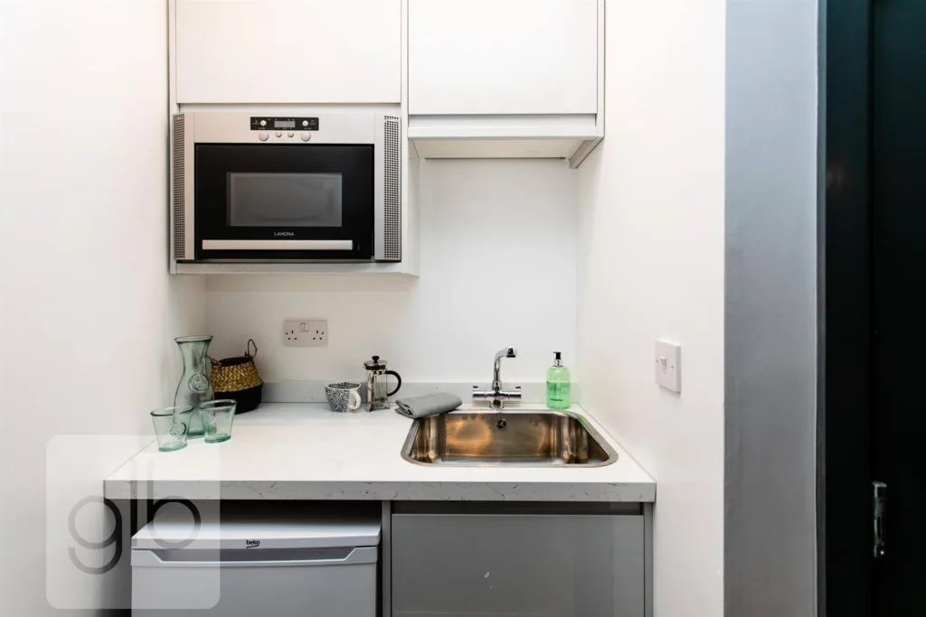 1 bedroom house share for rent