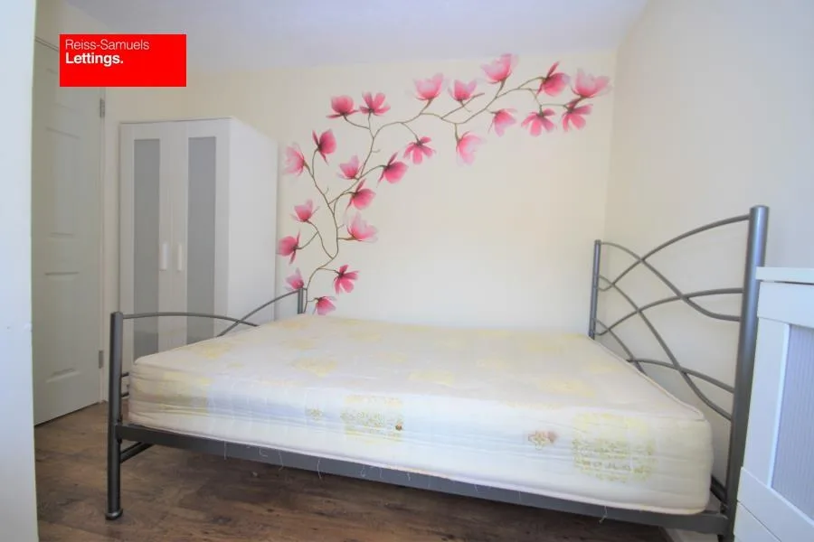 4 bedroom terraced house for rent