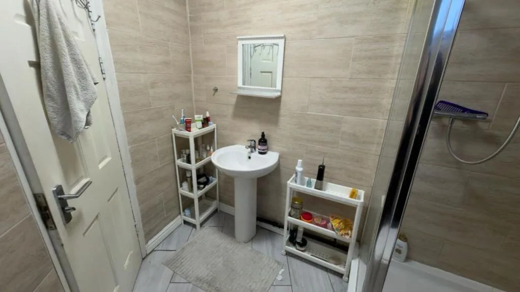 3 bedroom flat for rent
