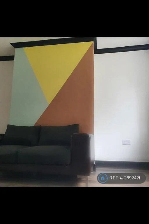 4 bedroom semi-detached house for rent