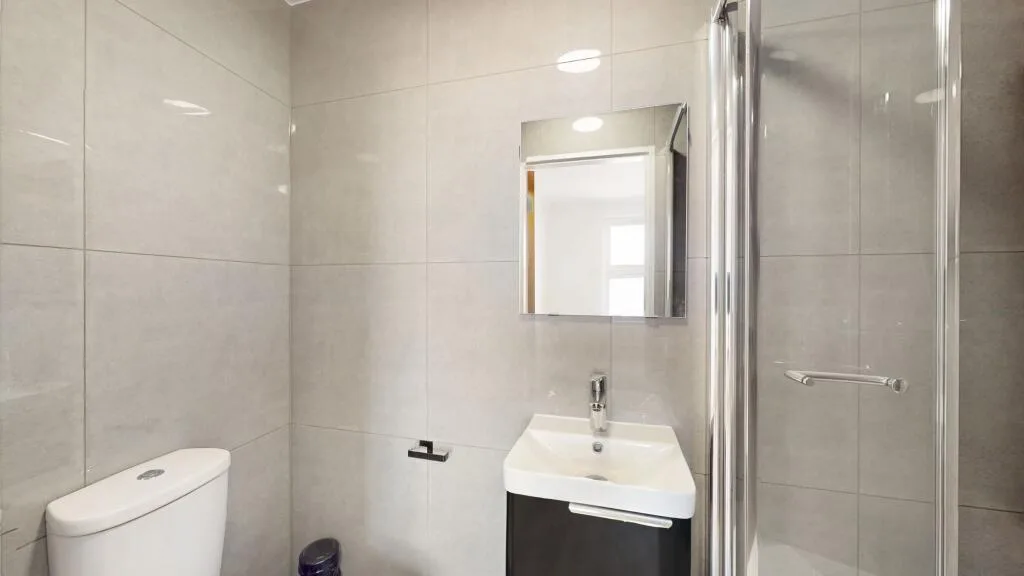 3 bedroom flat for rent