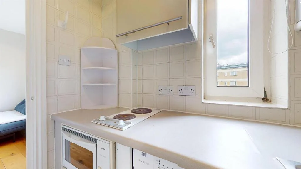 Studio flat for rent