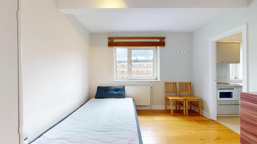 Studio flat for rent