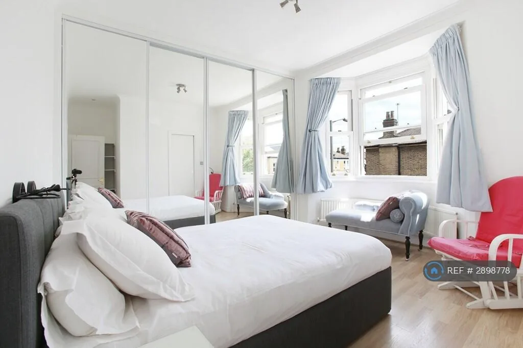 4 bedroom semi-detached house for rent