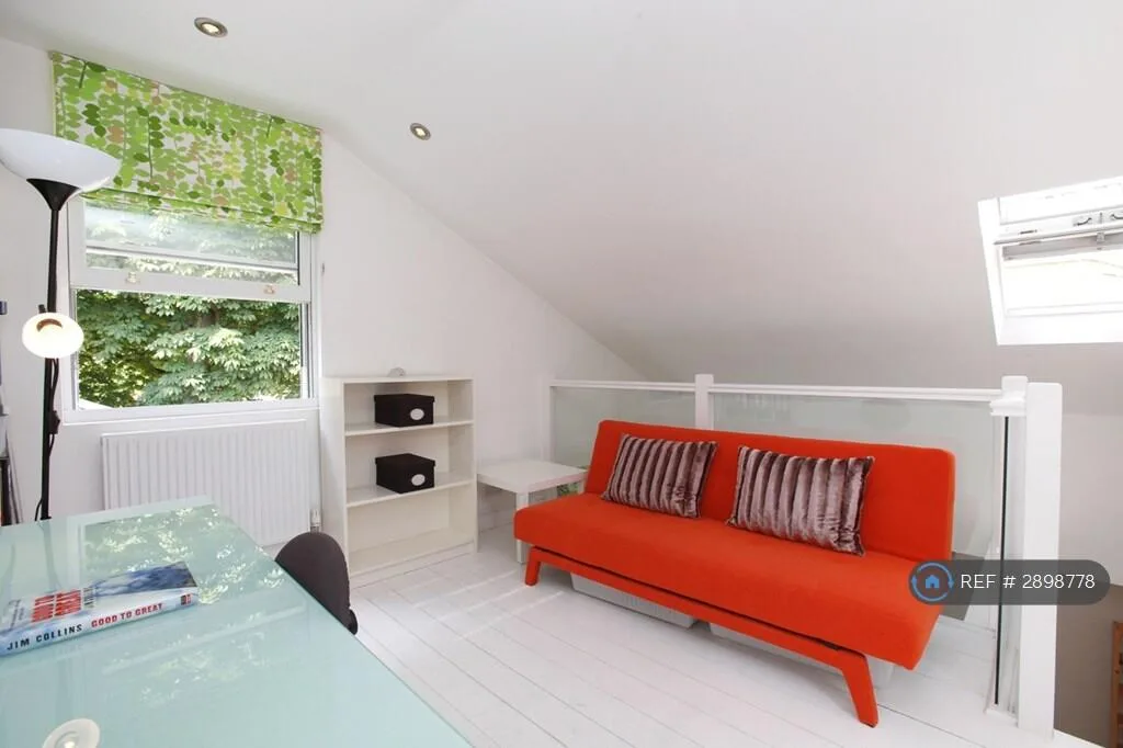 4 bedroom semi-detached house for rent