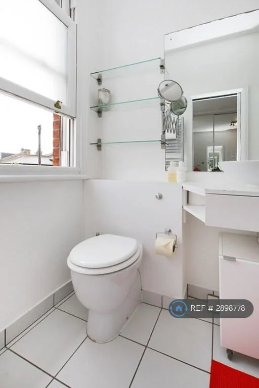 4 bedroom semi-detached house for rent