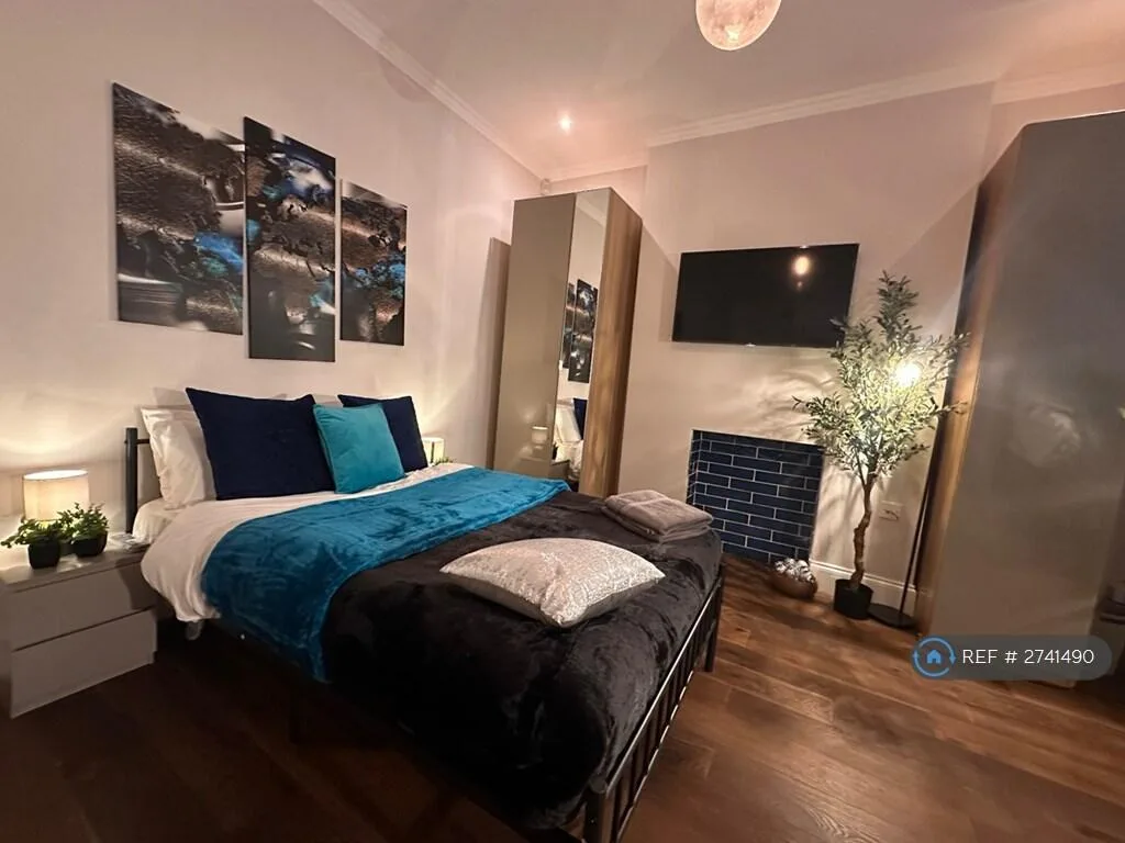 1 bedroom house share for rent