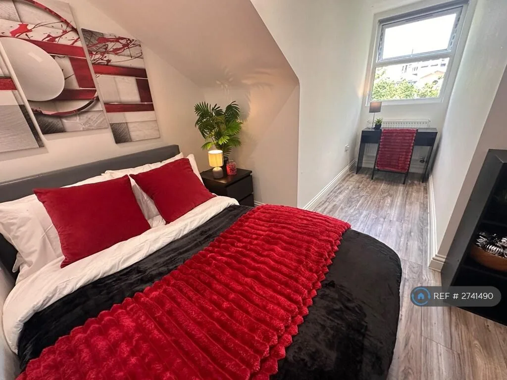 1 bedroom house share for rent