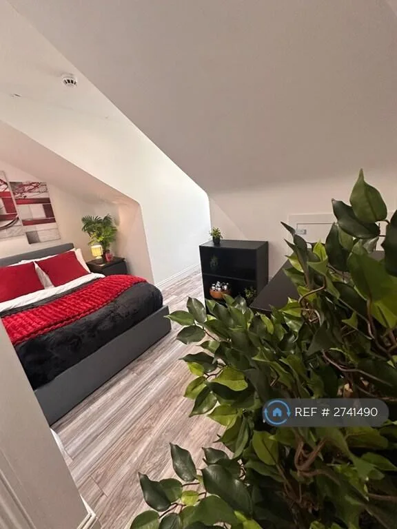1 bedroom house share for rent
