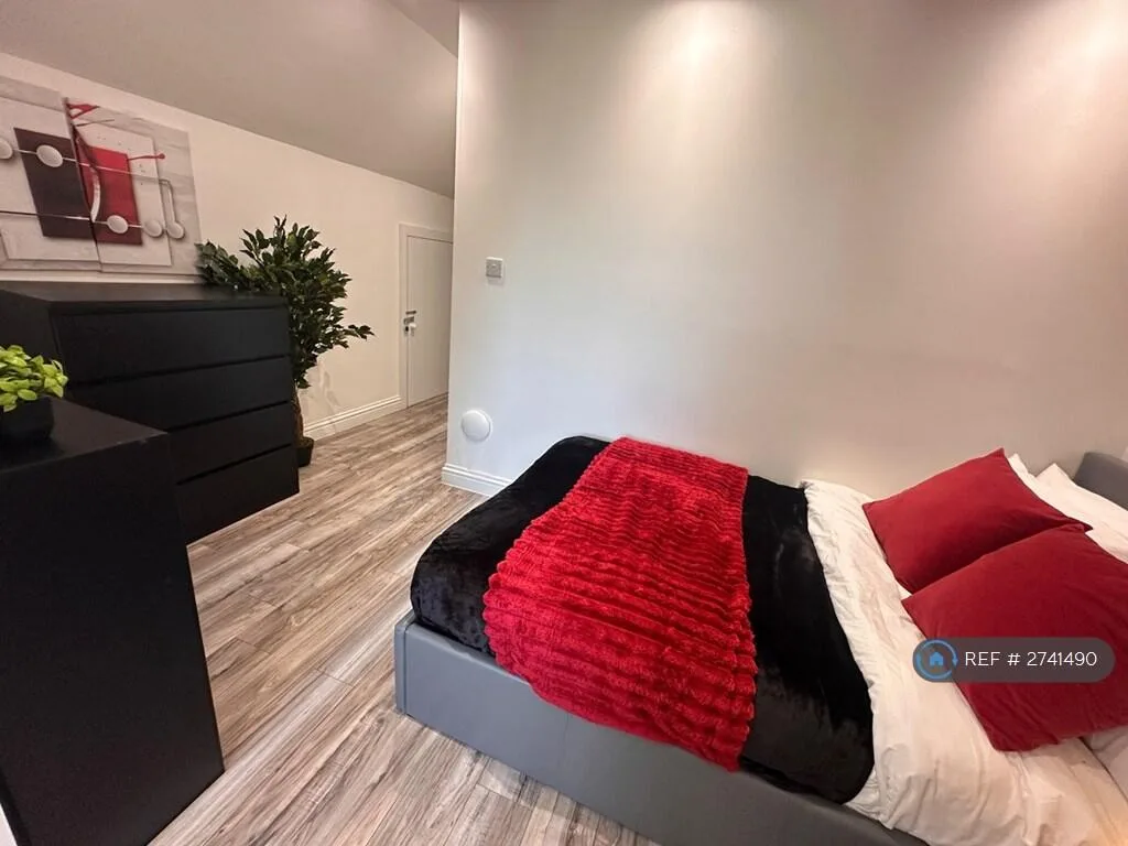1 bedroom house share for rent