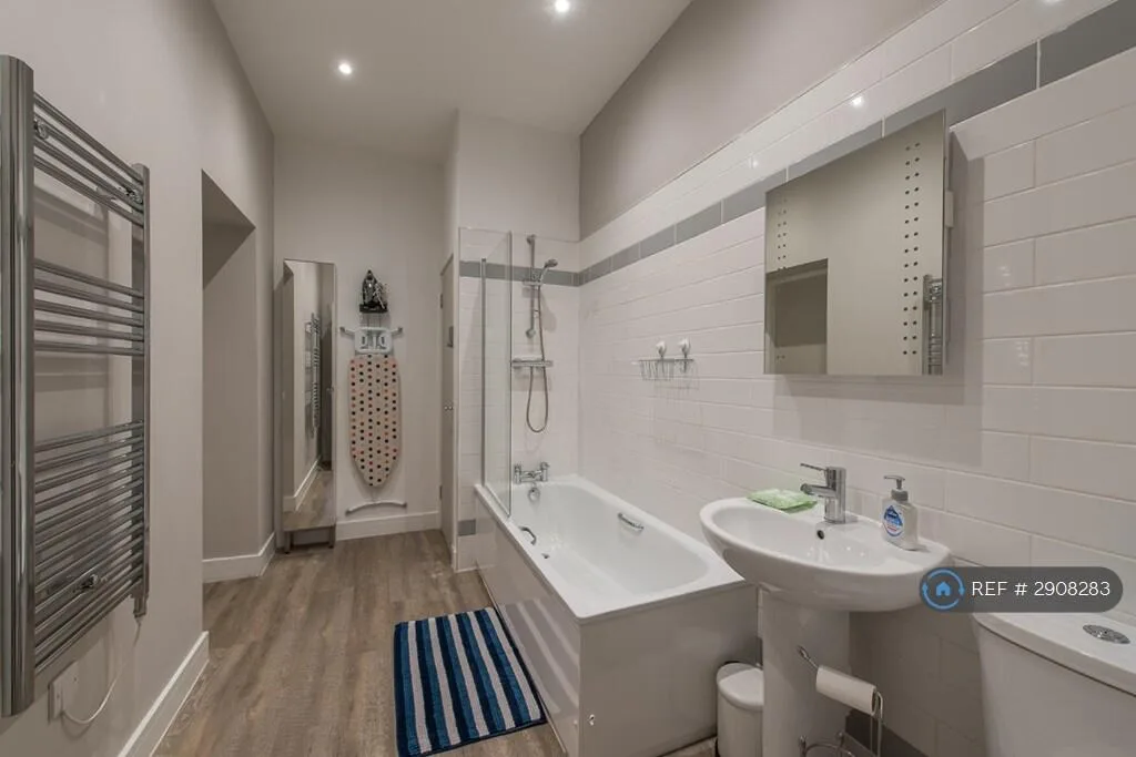 3 bedroom flat for rent