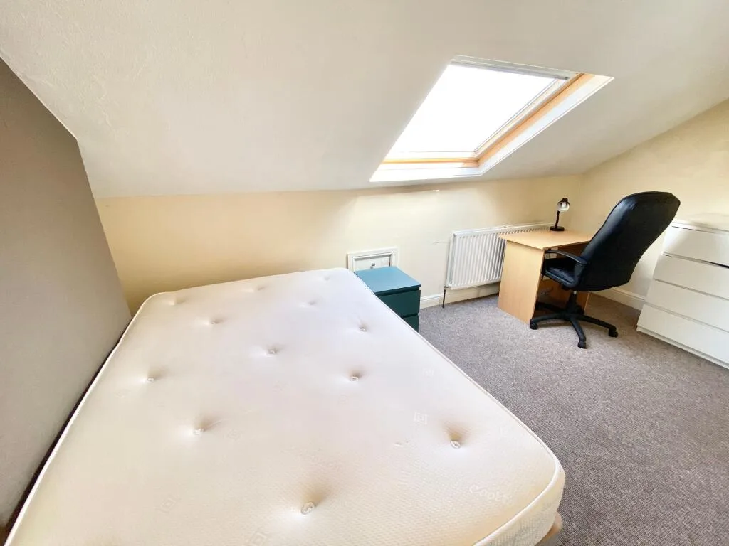 4 bedroom terraced house for rent