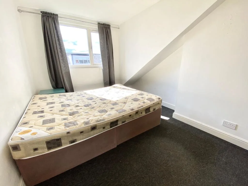 4 bedroom terraced house for rent