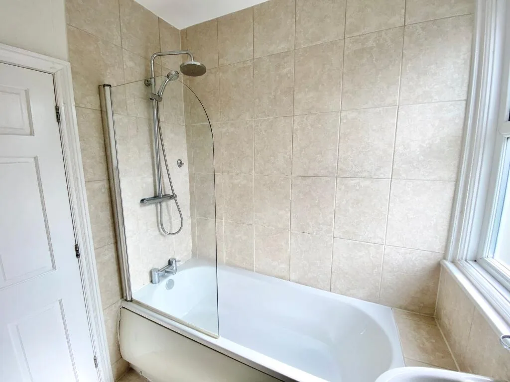 4 bedroom terraced house for rent