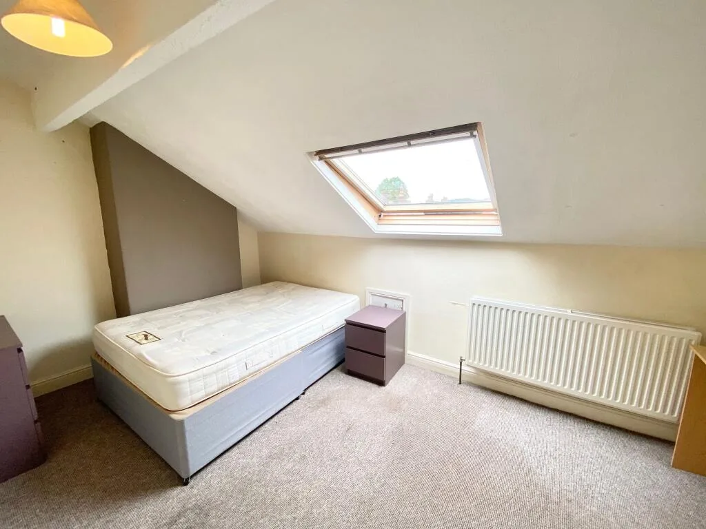 4 bedroom terraced house for rent