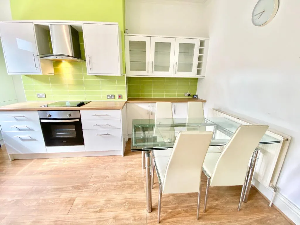 4 bedroom terraced house for rent