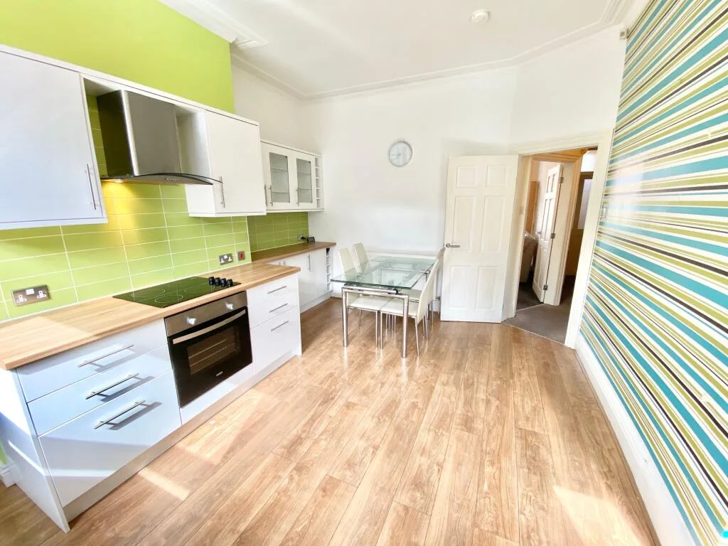 4 bedroom terraced house for rent