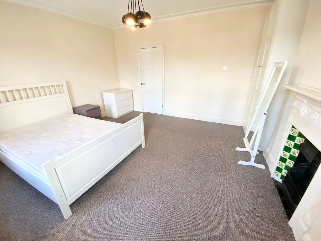 4 bedroom terraced house for rent
