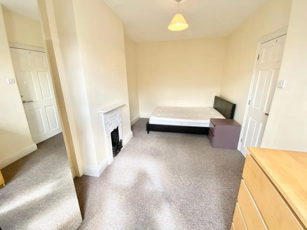 4 bedroom terraced house for rent