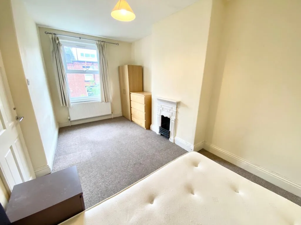 4 bedroom terraced house for rent