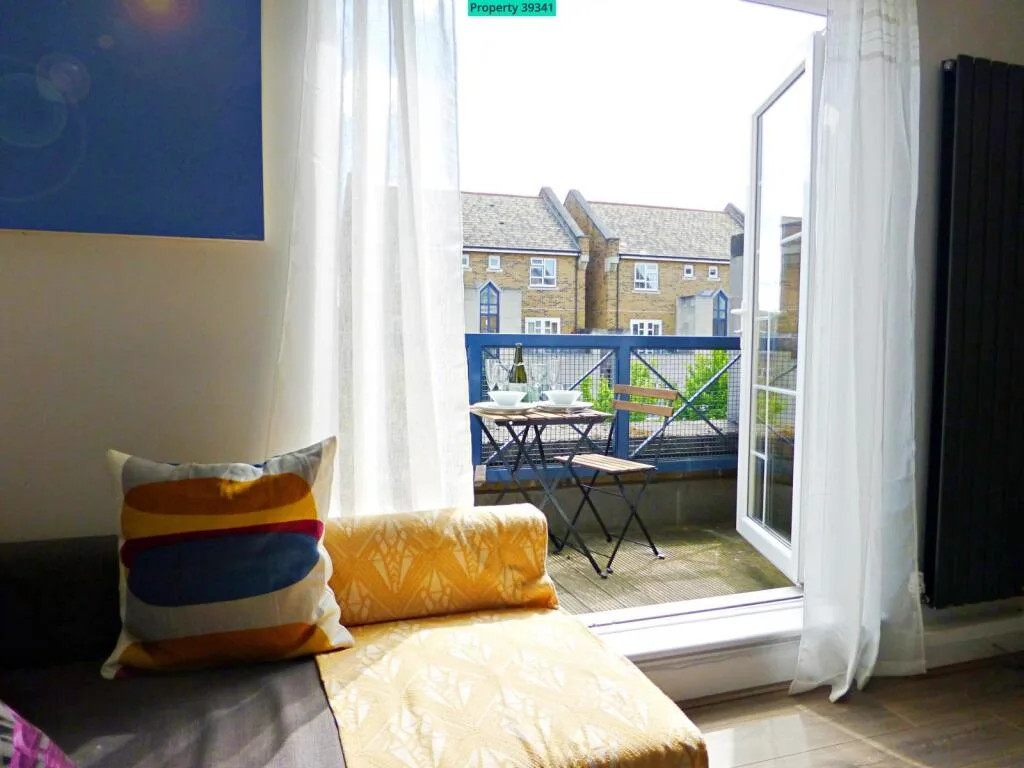 3 bedroom maisonette for rent