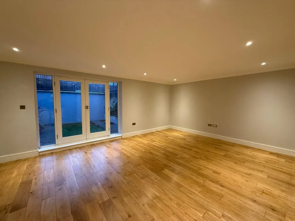 2 bedroom ground floor flat for rent