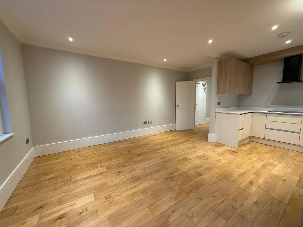 2 bedroom ground floor flat for rent