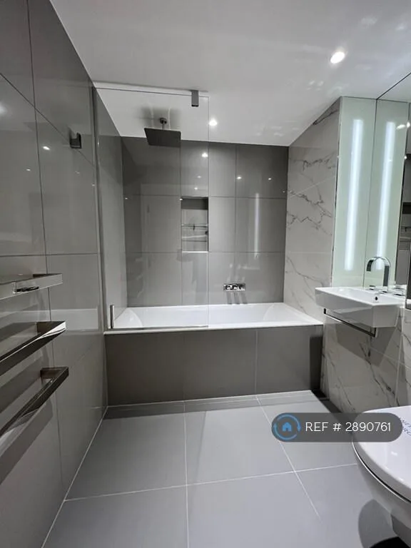 2 bedroom semi-detached house for rent