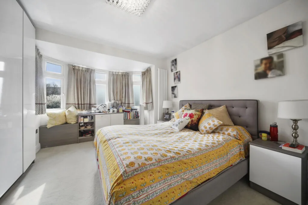 3 bedroom semi-detached house for rent