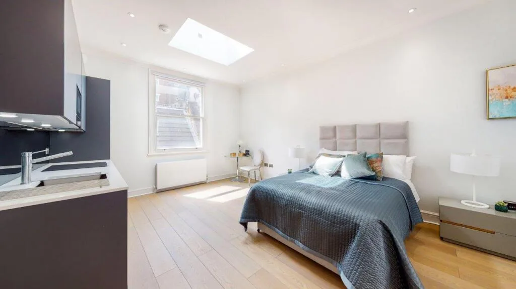 Studio flat for rent