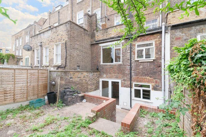 4 bedroom flat for rent