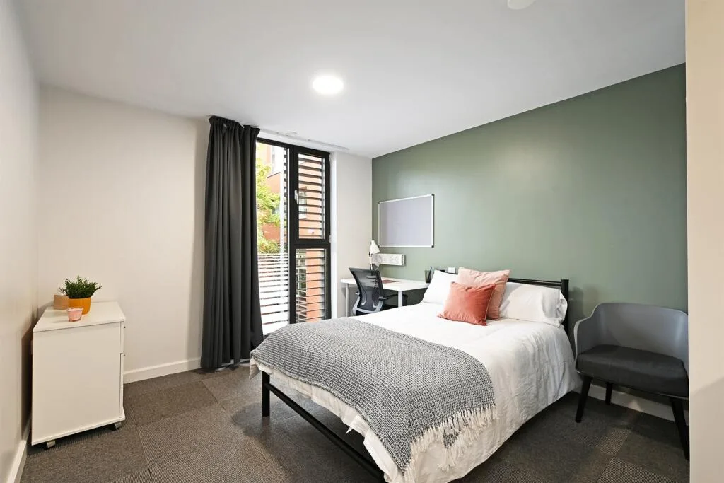 5 bedroom apartment for rent