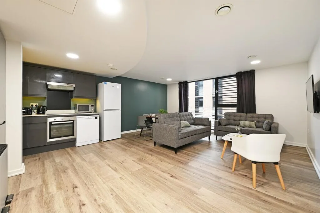 5 bedroom apartment for rent